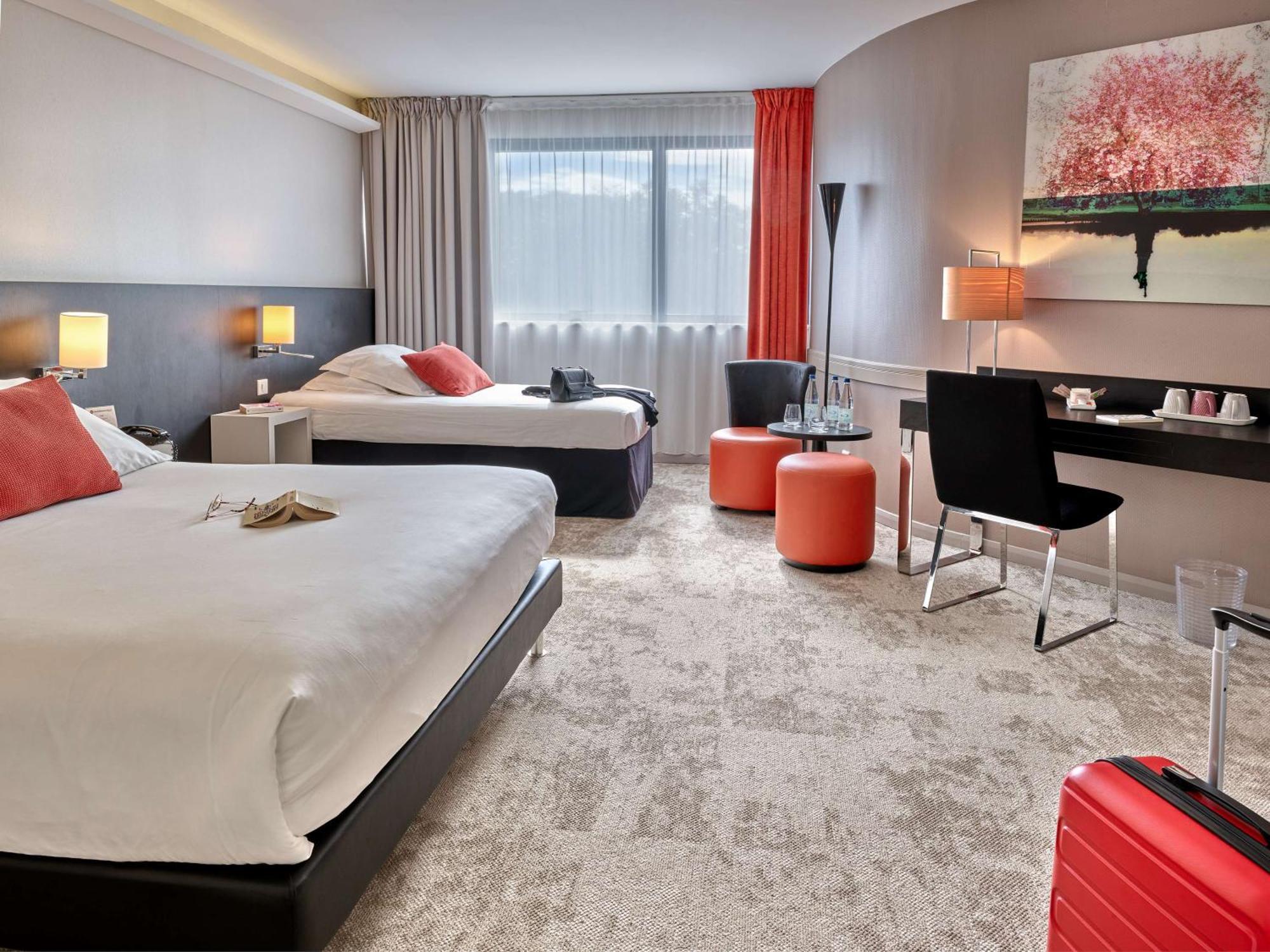 Best Western Plus Metz Technopole Esterno foto